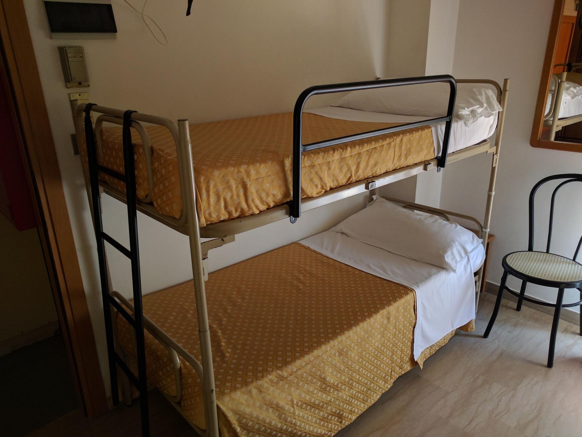 Hotel Arabesco Римини Екстериор снимка