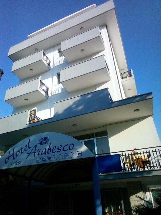 Hotel Arabesco Римини Екстериор снимка