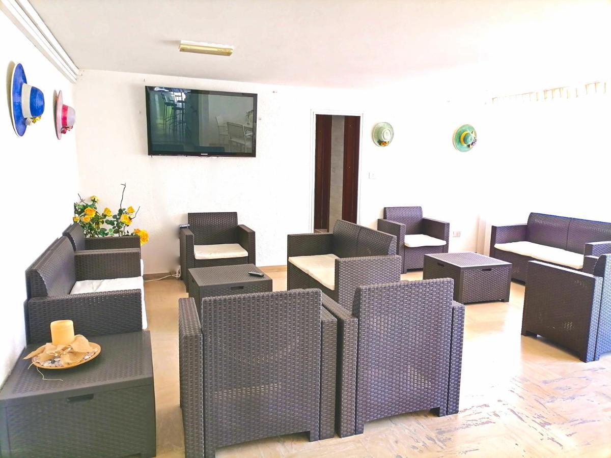 Hotel Arabesco Римини Екстериор снимка